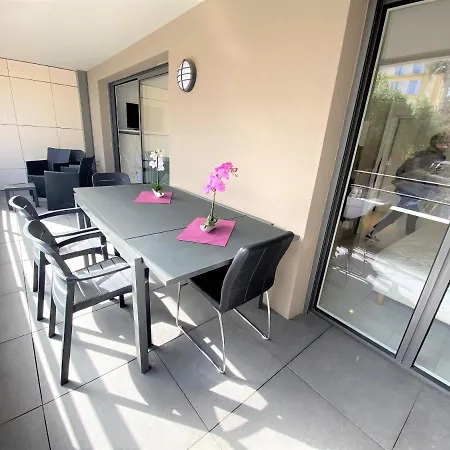 2 Pieces Terrasse Piscine Californie * Cannes